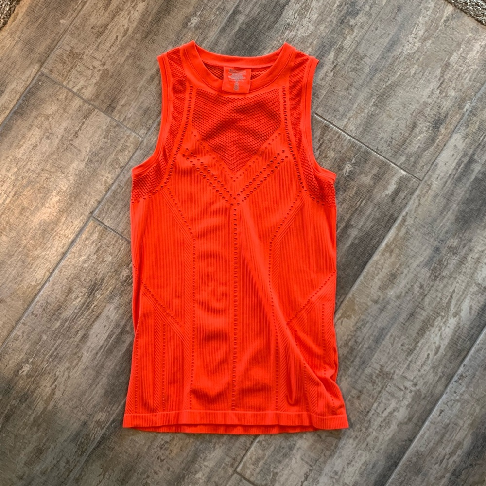Athleta ribbed breathable tank top
